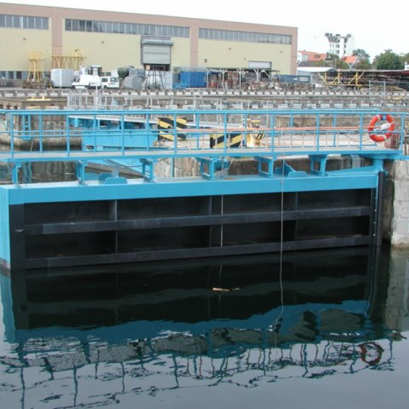 Dockningsportar torrdockor 